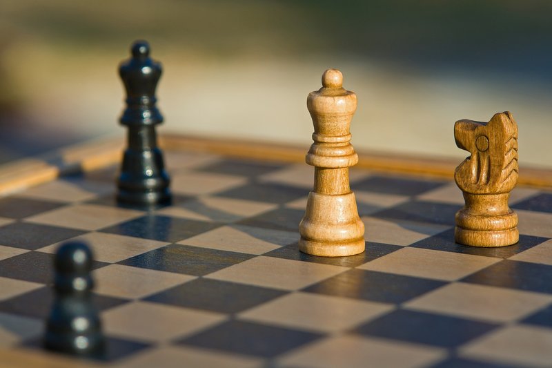 Juegos de mesa para dos: los que realmente funcionan y por qué la mayoría no